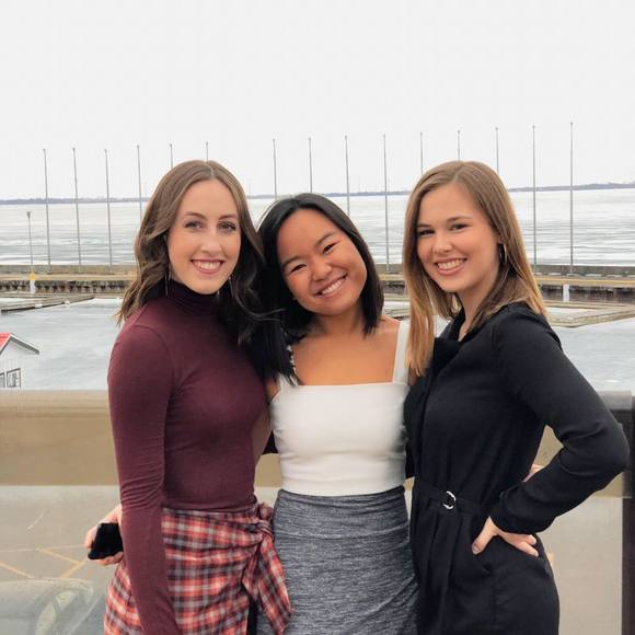 Meet your Posher, Paige - Picture 1 of 1